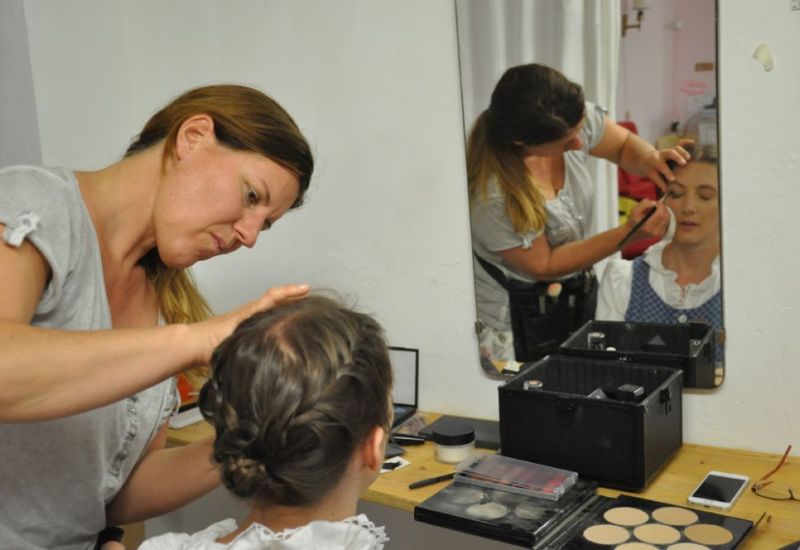 Foto Susanne Brühlmann Theater Schminken St.Gallen.jpeg